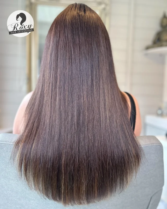 Full head of keratin bonds £360 18” 💋
We used colours #Brown Sugar, #4 and #2

#roxyhairextensions #ktips #keratin #keratinbondextensions #hairextensions #essex #essexhair #essexhairextensions #prebonded #remyhair